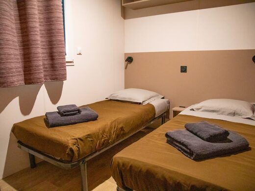 Riad 2