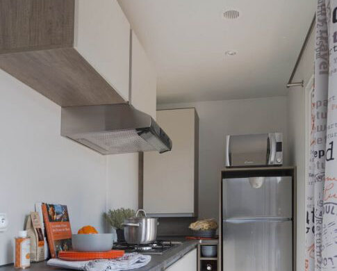 Location de mobil-home pour famille nombreuse ou vacances entre amis pour 10 personnes au camping à Argeles sur mer la Sardane