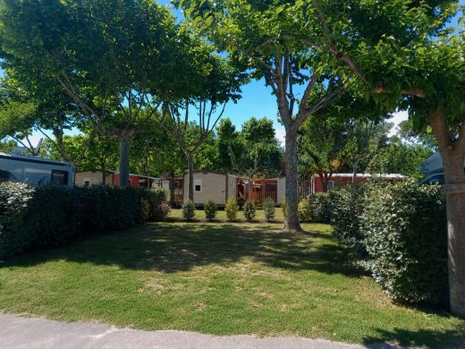Emplacement XL 160 M²
